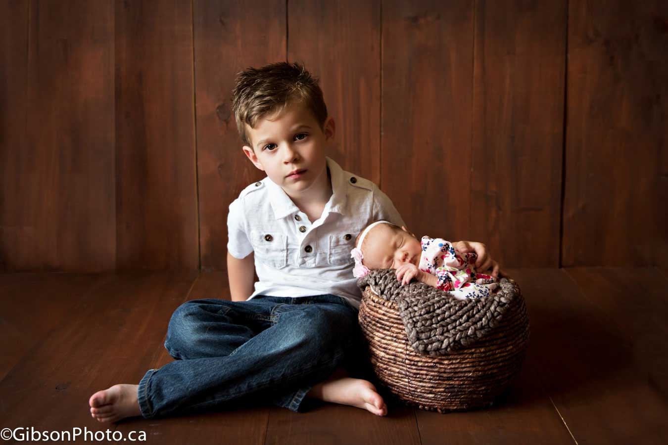 Burlington Ontario Newborn Photographer