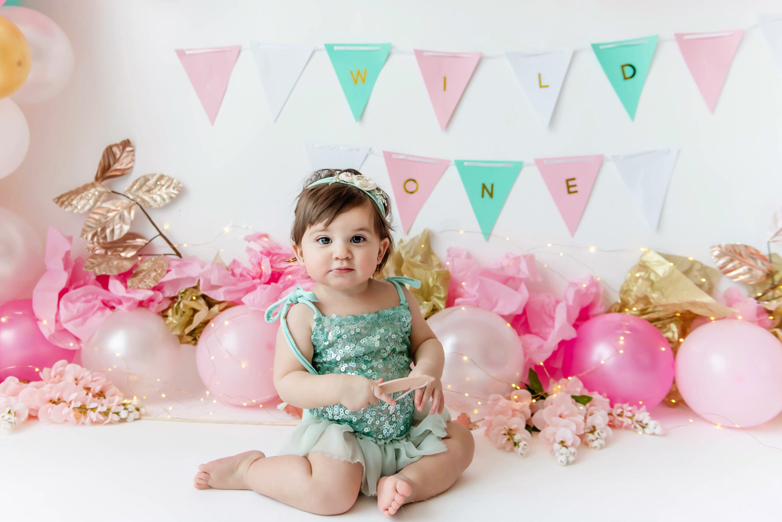 Teal and Pink Cake Smash Session in Burlington Ontario