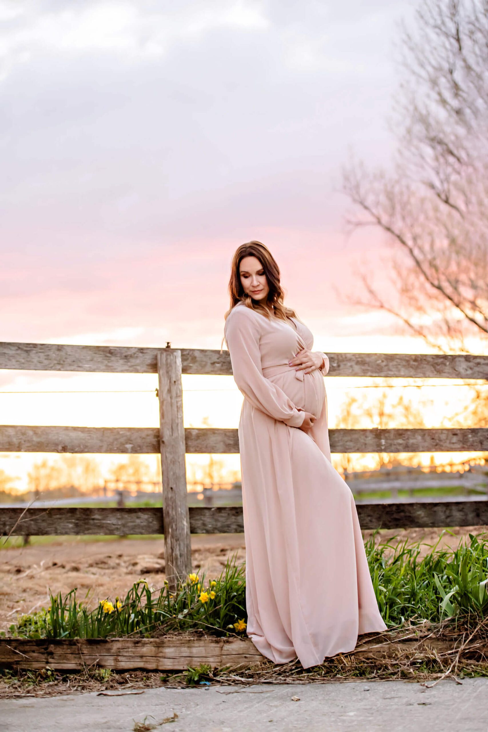pink sky maternity photo in Milton