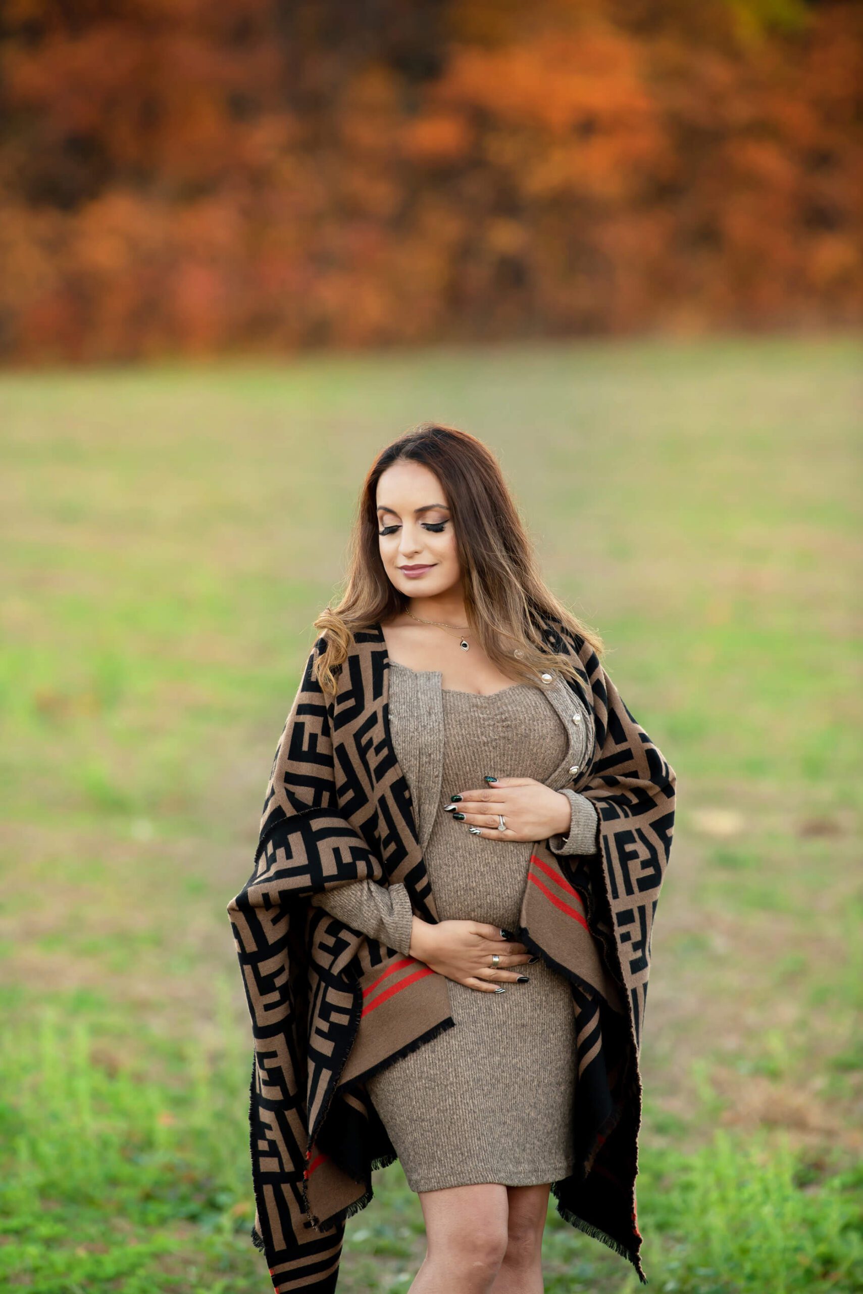 Gorgeous fall colours for this maternity session