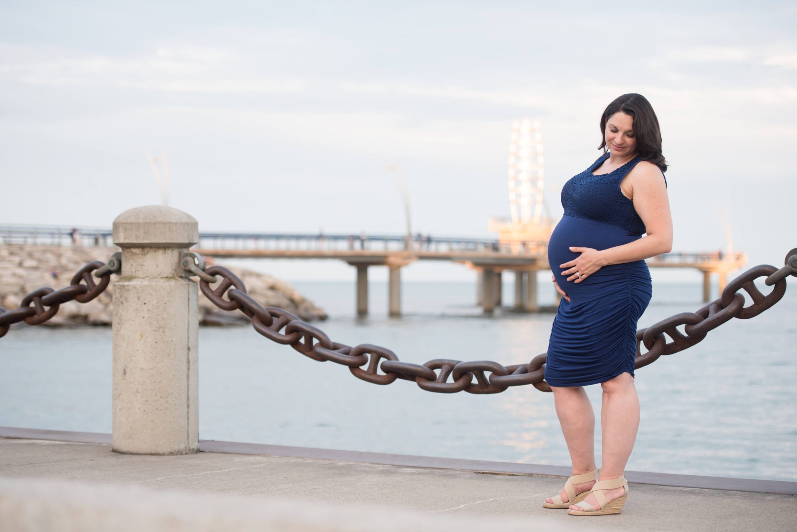maternity photography session at Spencer Smith Park for things to do at the Burlington, Ontario waterfront