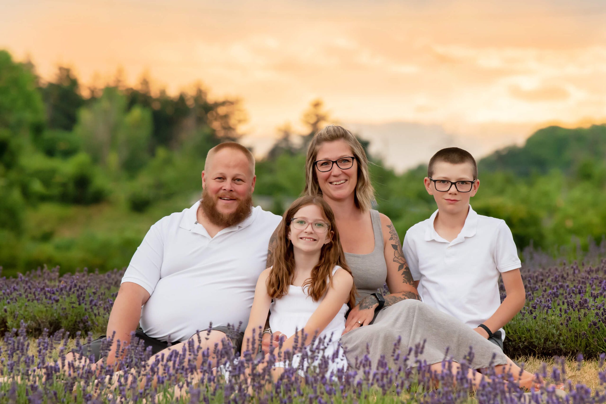 lavender family photography session at sunset for their Hamilton family photographers session 